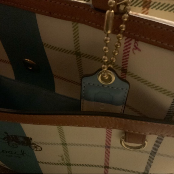 Coach Bag - Picture 9 of 13